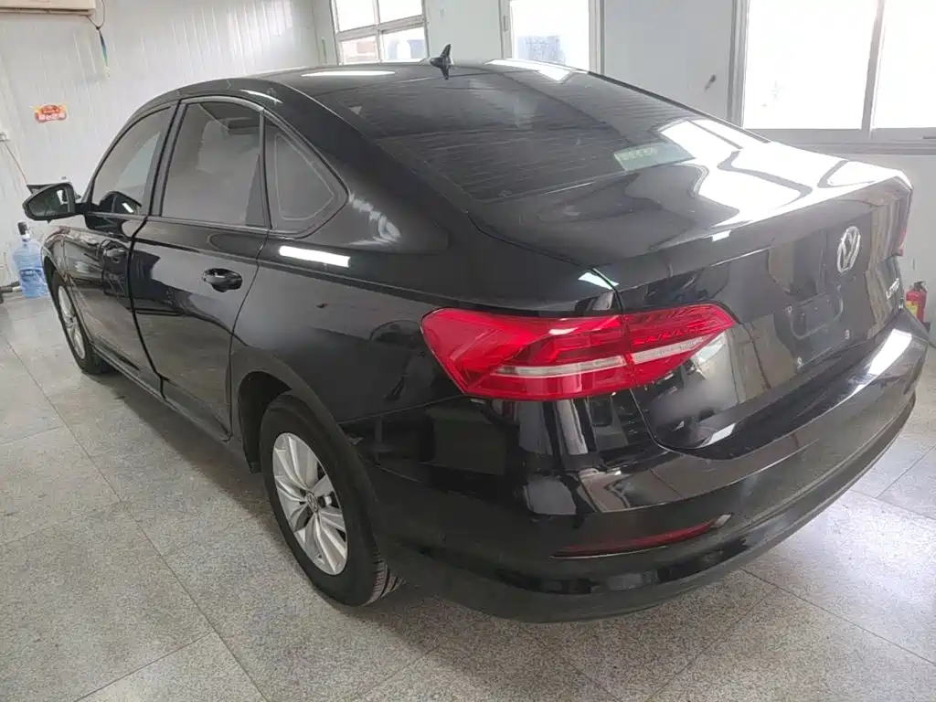 Volkswagen Lavida — миниатюра 5