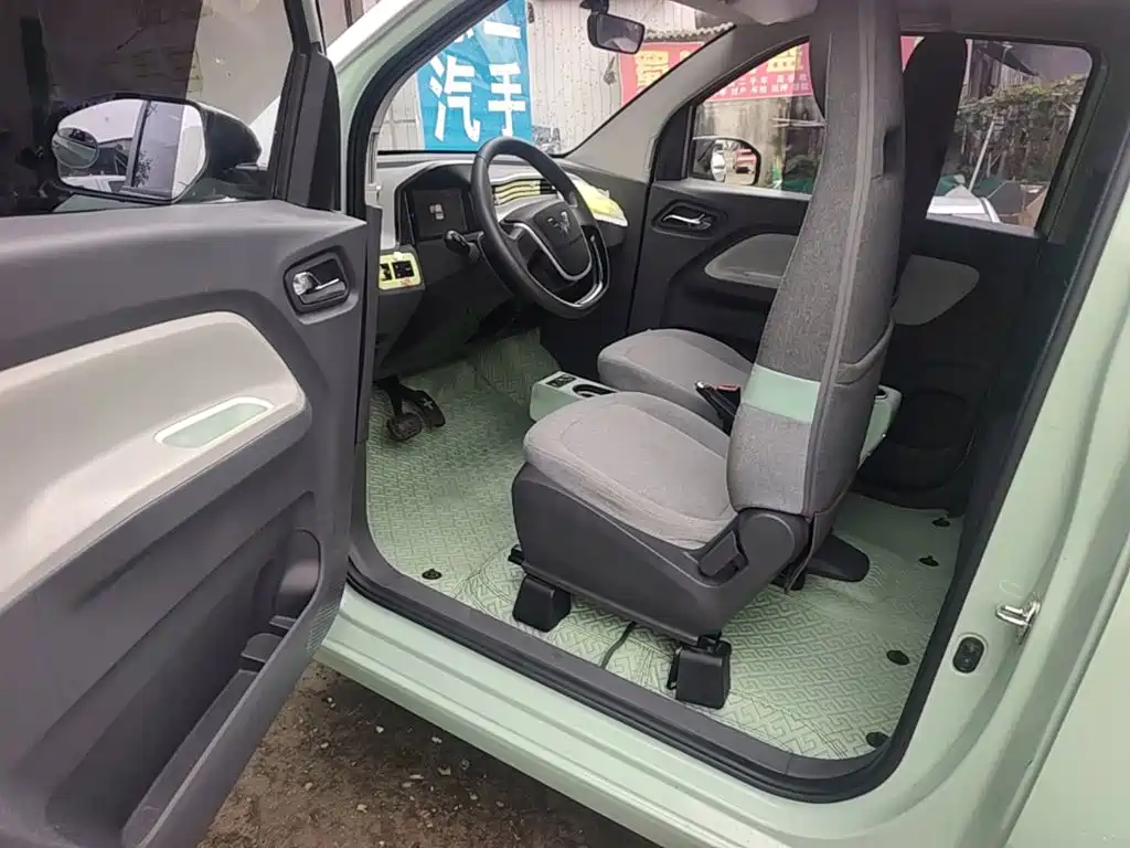 Wuling MINIEV — миниатюра 16