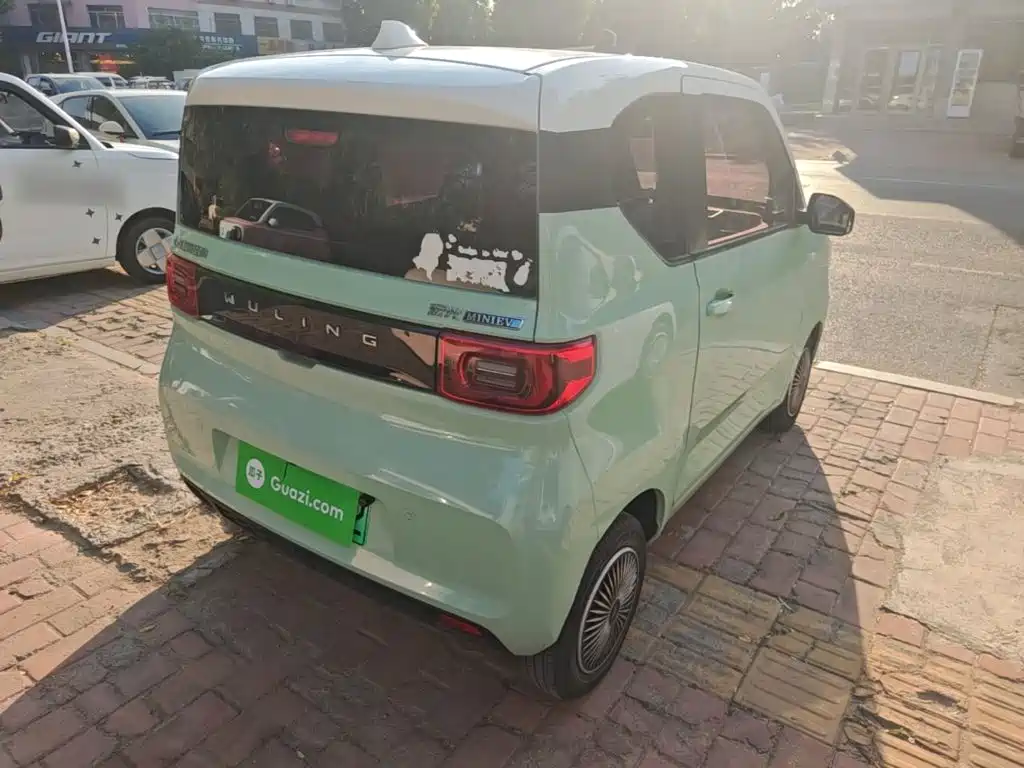 Wuling MINIEV — миниатюра 7