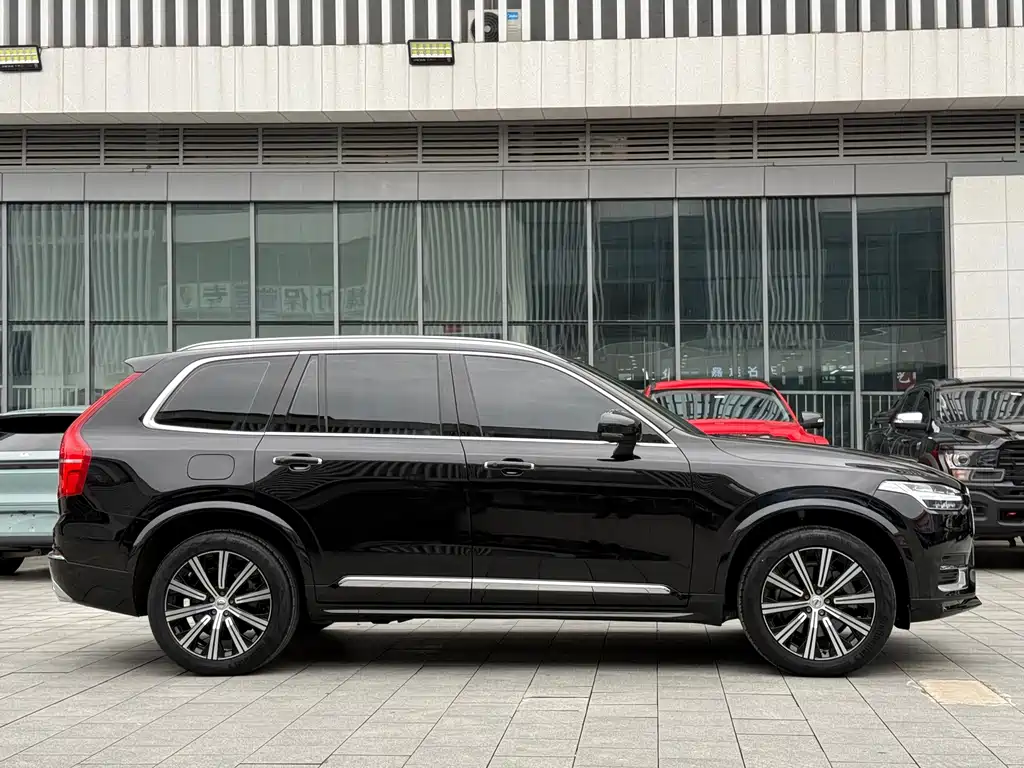 Volvo XC90 — миниатюра 4