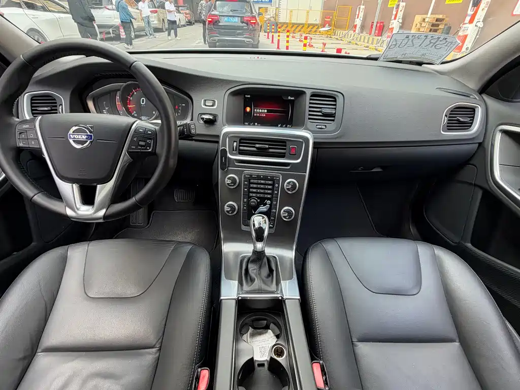 Volvo V60 — миниатюра 15