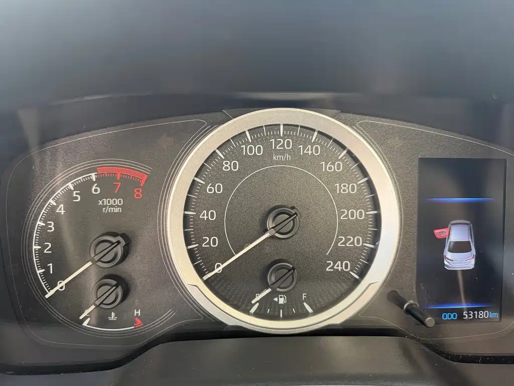 Toyota Corolla — миниатюра 13