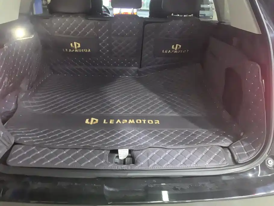 Leapmotor Leapmotor C10 — миниатюра 4