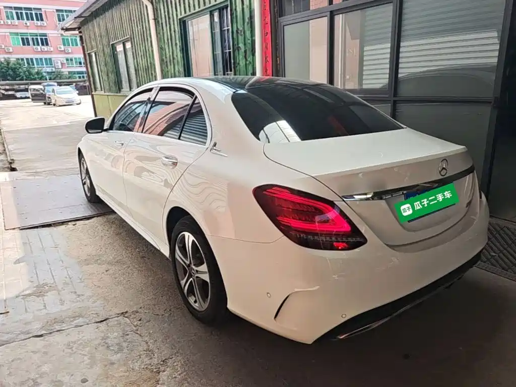 Mercedes-Benz C-Class — миниатюра 5