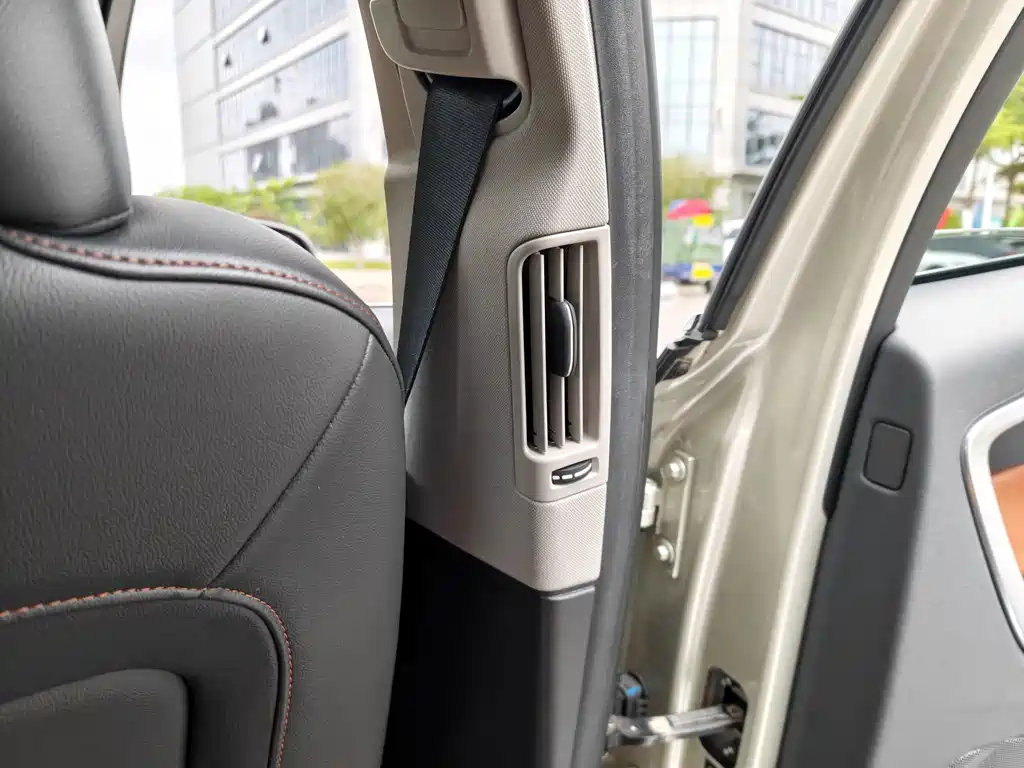 Volvo S60 — миниатюра 9