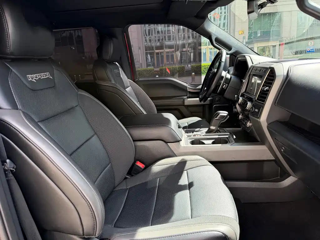 Ford F-150 Raptor — миниатюра 19