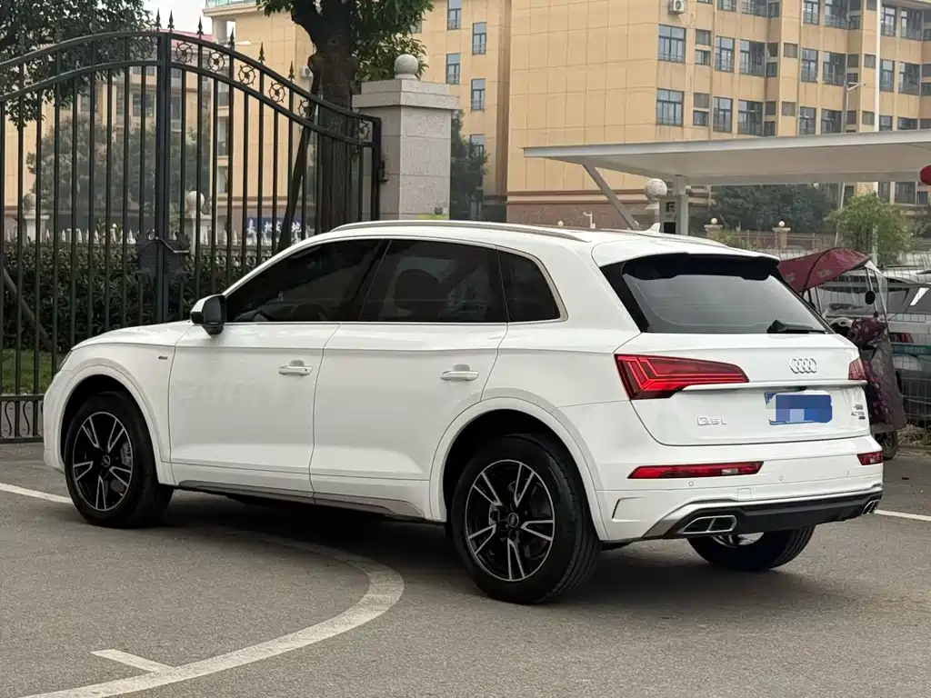 Audi Q5L — миниатюра 9