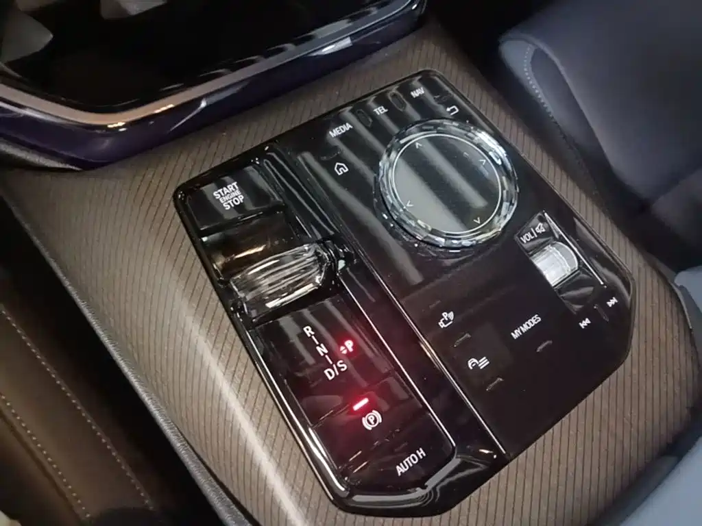 BMW X3 — миниатюра 14