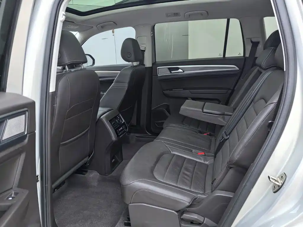 Volkswagen Teramont — миниатюра 14