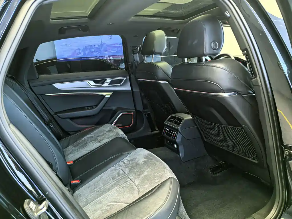 Audi A6L 2024 45 TFSI