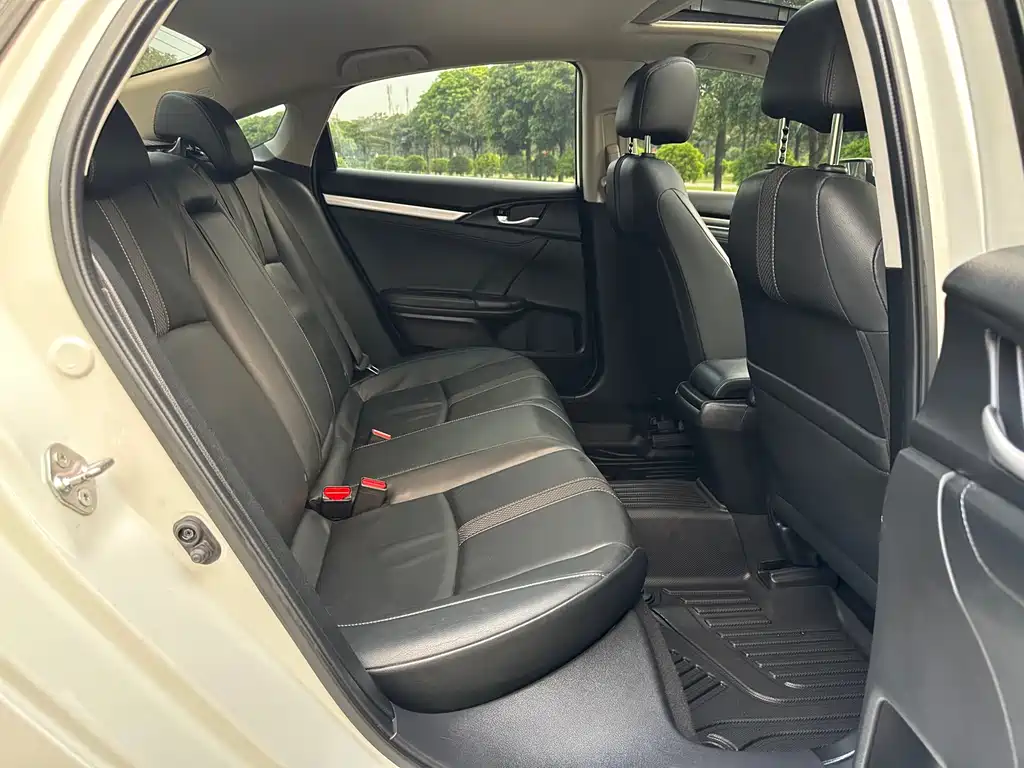 Honda Civic — миниатюра 7