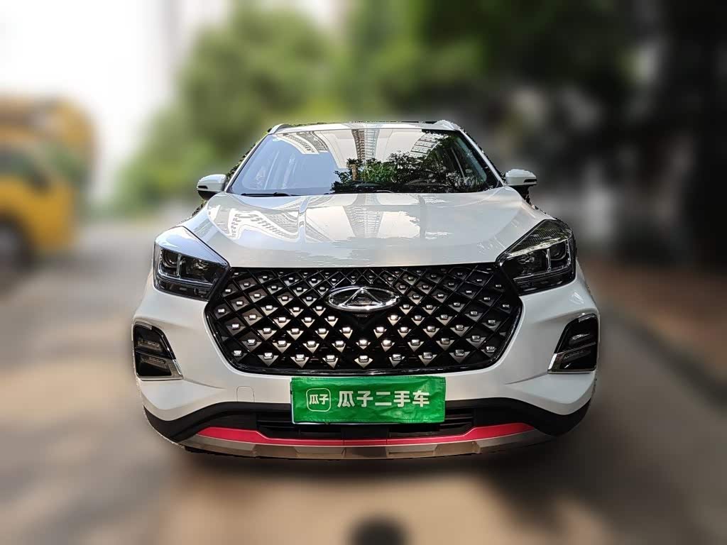 CHERY Tiggo 5x 1.5 л 2023 г. Белый, пробег 29700 км
