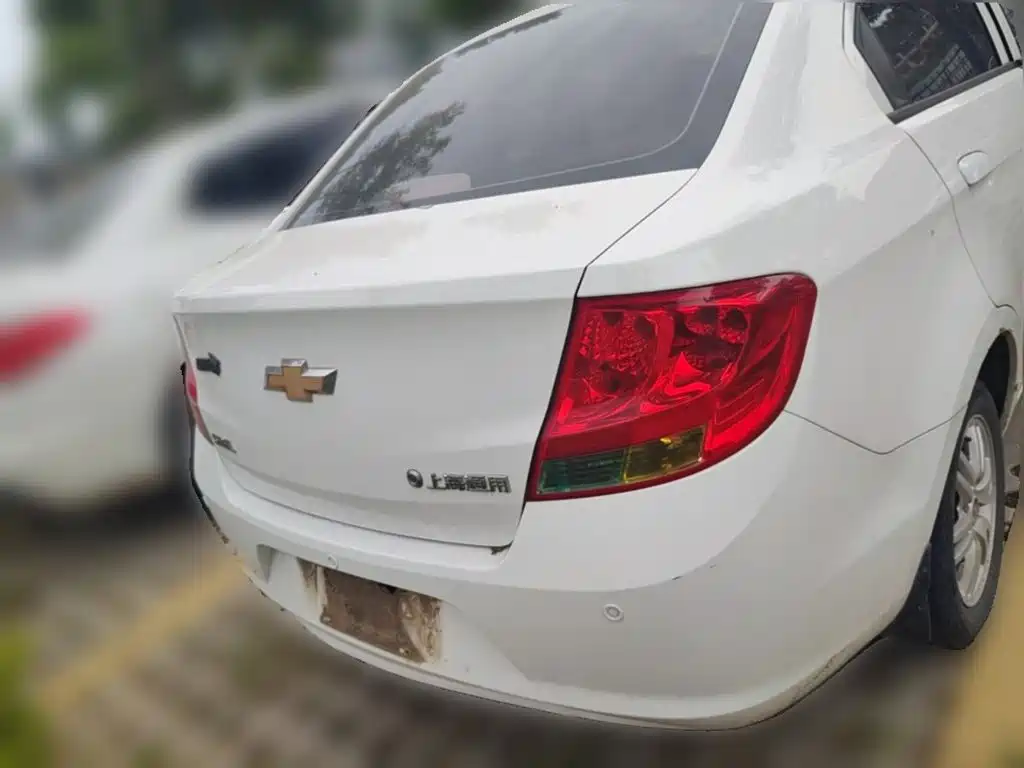 Chevrolet Sail — миниатюра 8