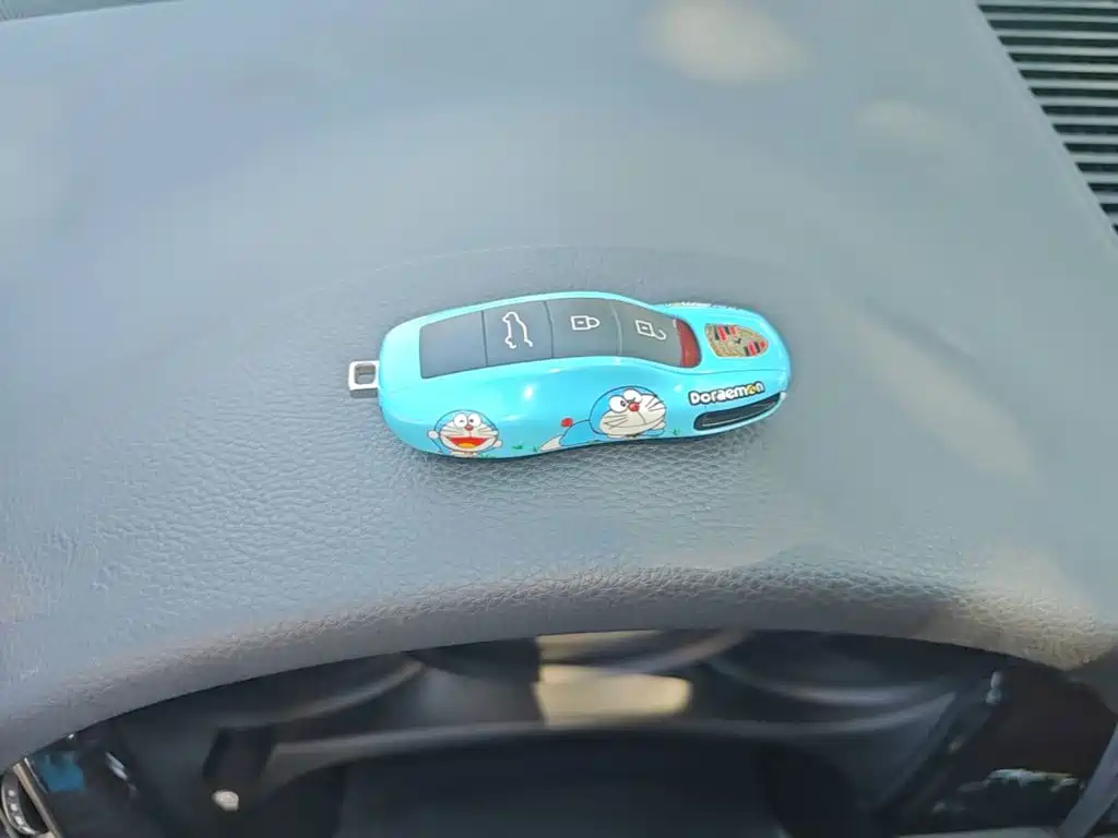 Porsche Macan — миниатюра 9
