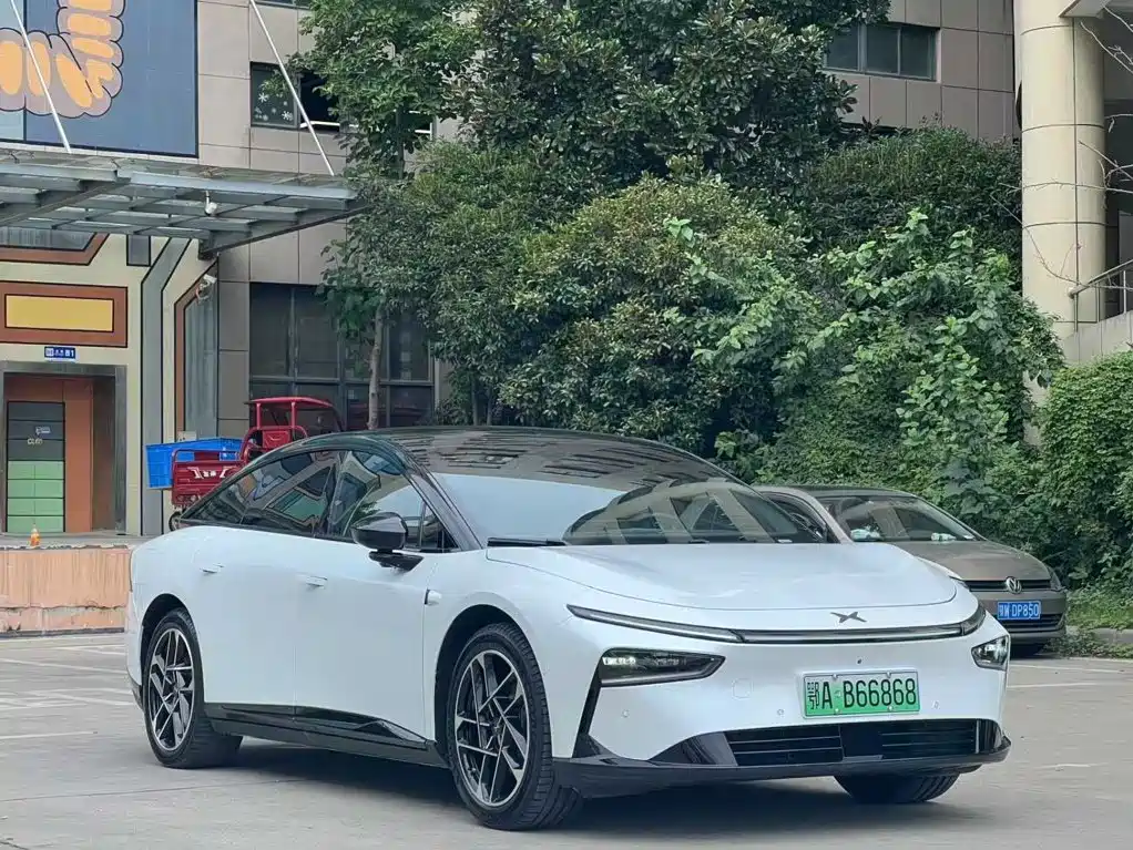 XPeng P7+ — миниатюра 3