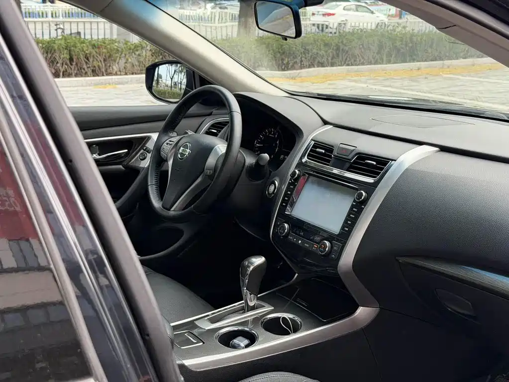 Nissan Teana — миниатюра 9
