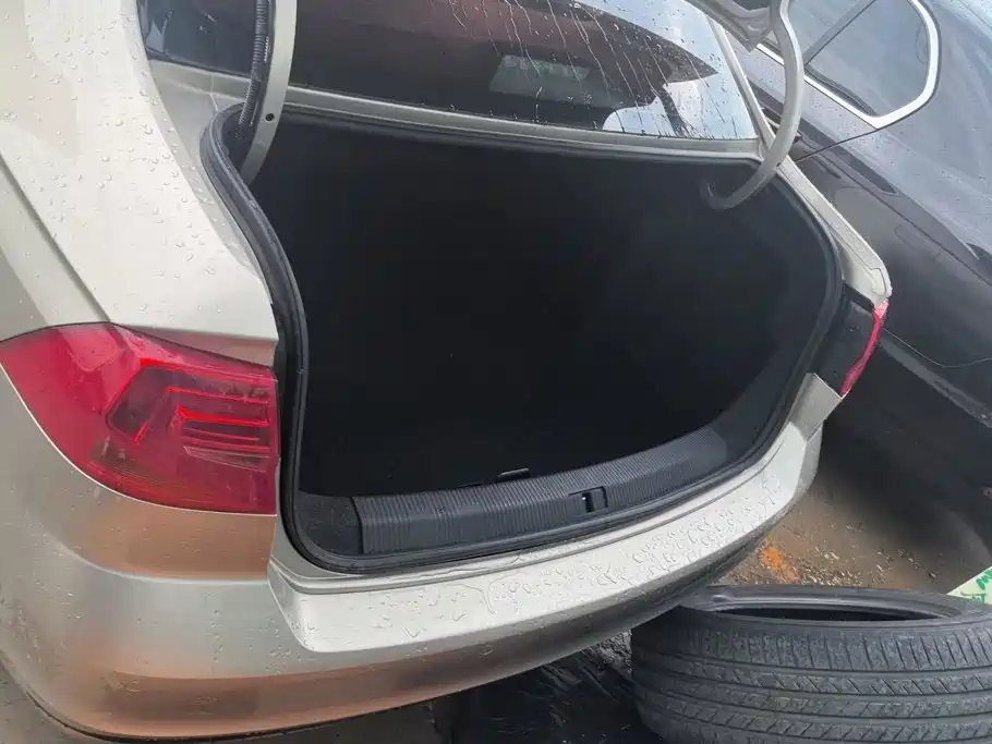 Volkswagen Bora 2019 1.5L MT Fashion V