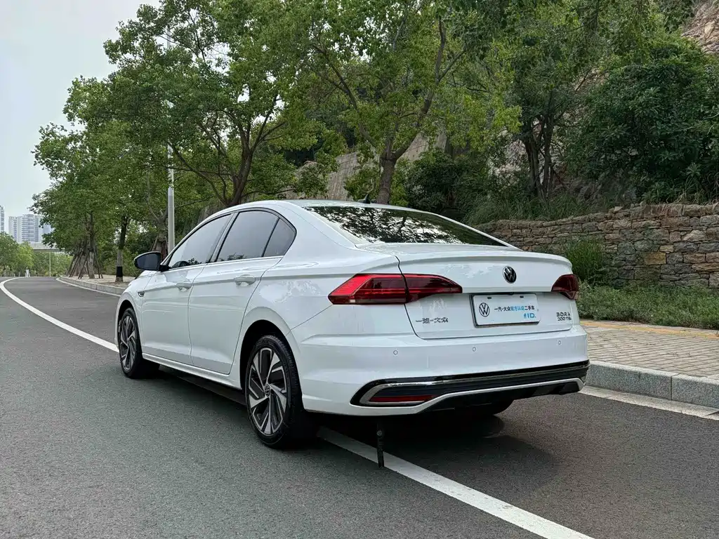 Volkswagen Bora — миниатюра 9
