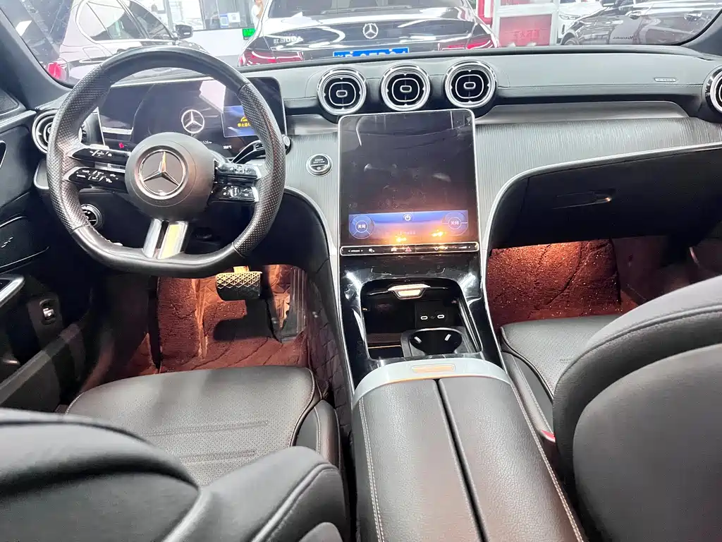 Mercedes-Benz C-Class — миниатюра 11