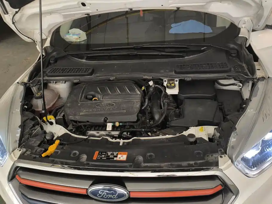 Ford Kuga — миниатюра 10