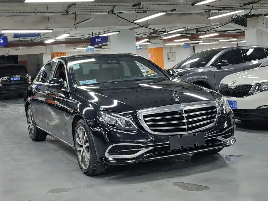 Mercedes-Benz E-Class — миниатюра 3