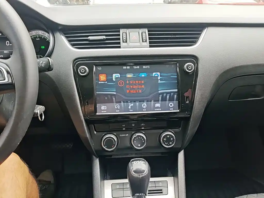 Skoda Octavia — миниатюра 13