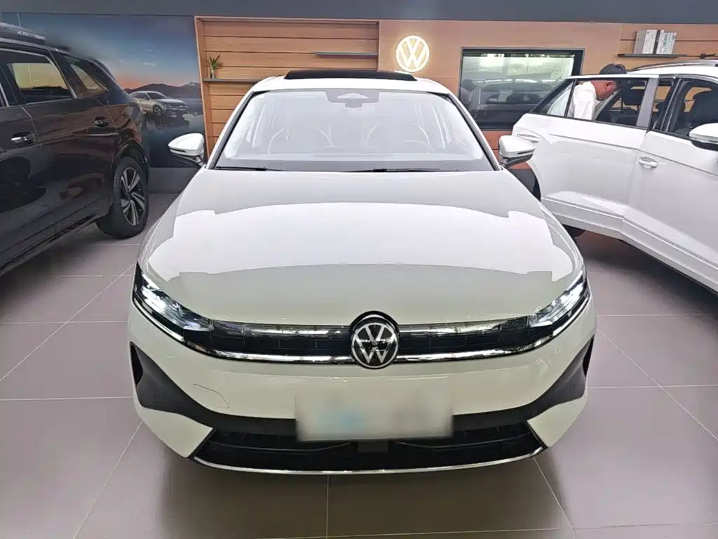 Volkswagen Sagitar — миниатюра 3