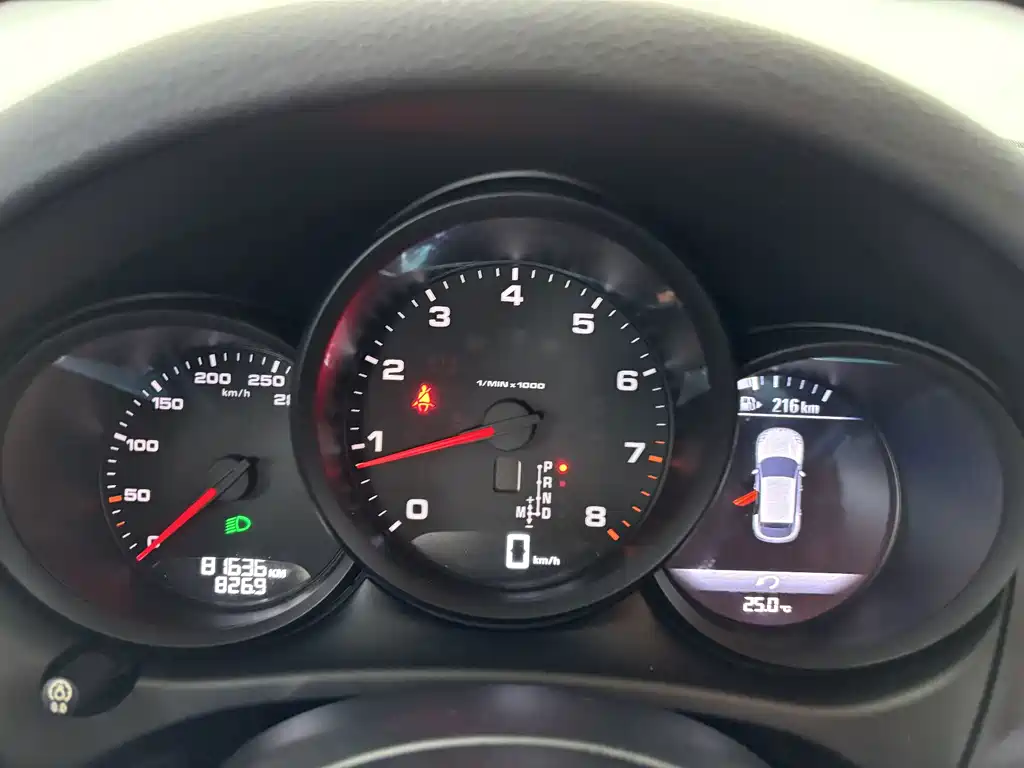 Porsche Macan — миниатюра 17