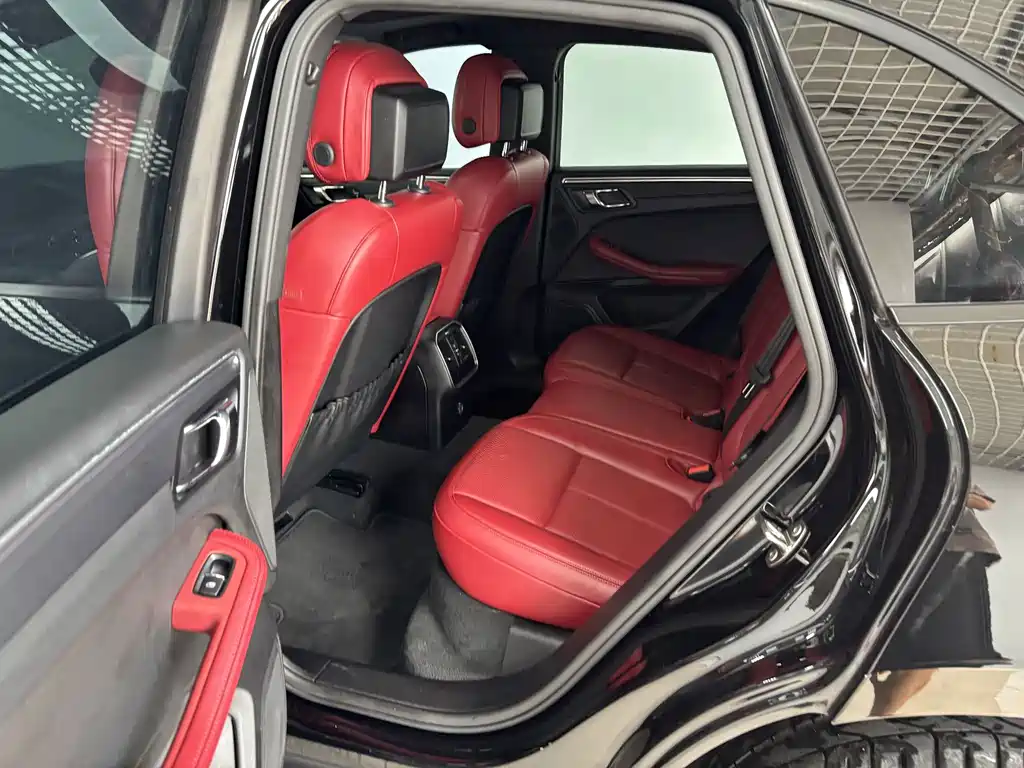 Porsche Macan — миниатюра 25
