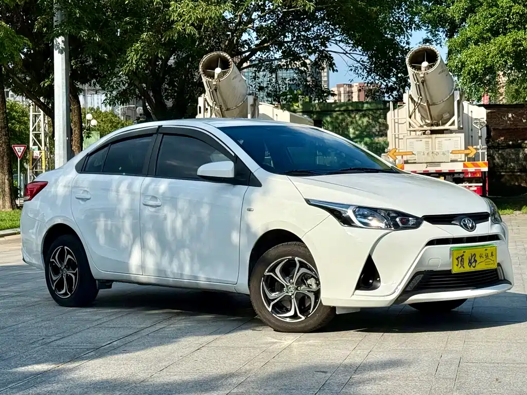 TOYOTA YARIS L TO ENJOY