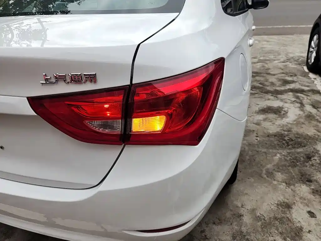 Buick Excelle — миниатюра 8