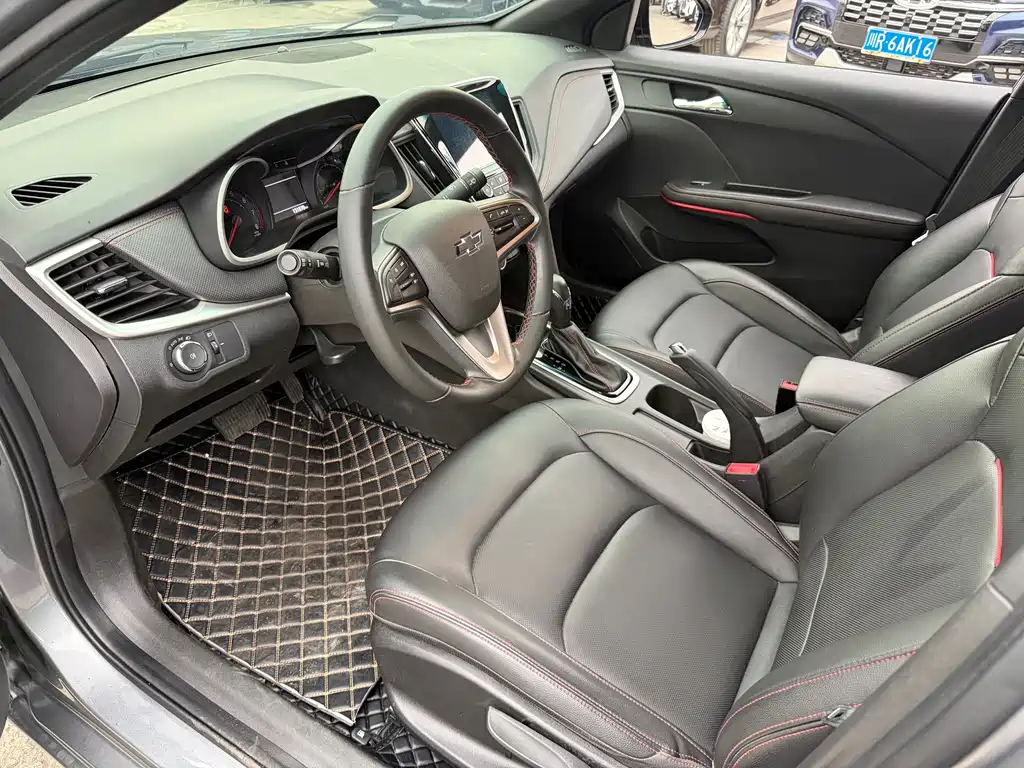 Chevrolet Monza — миниатюра 5