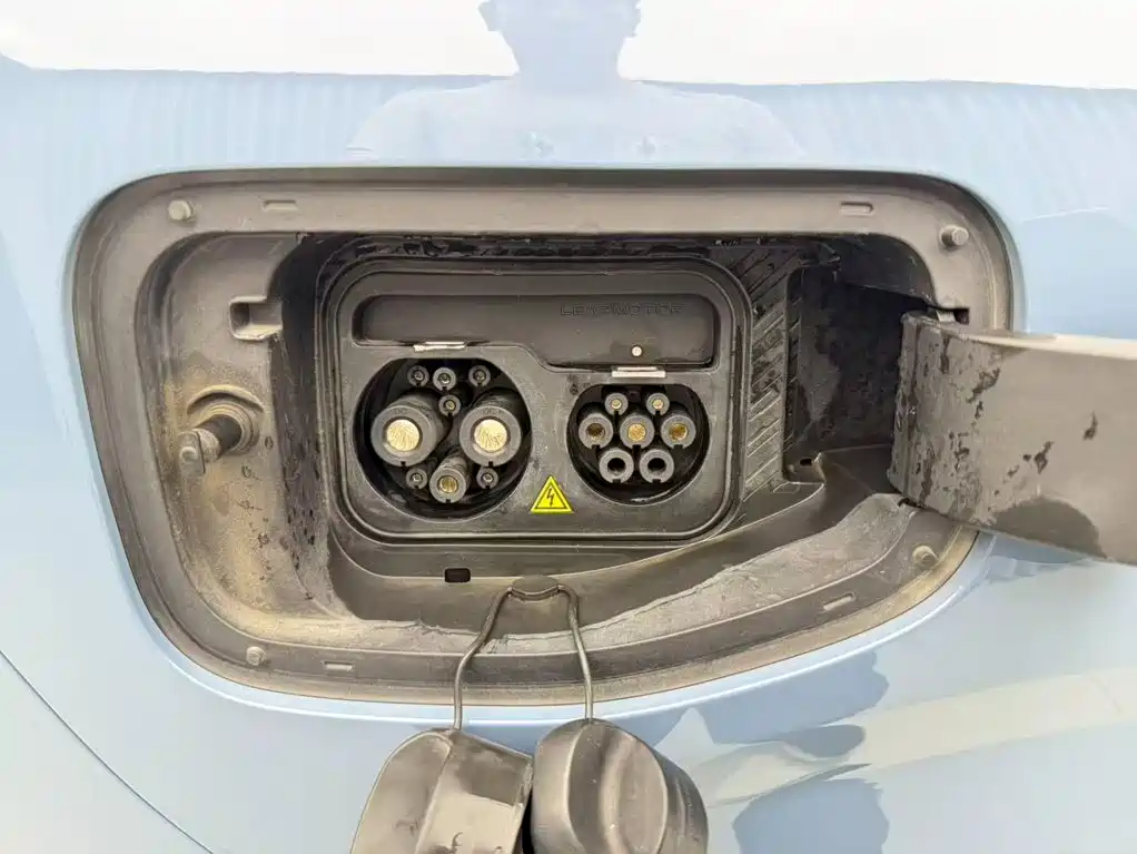 Leapmotor Leapmotor B10 — миниатюра 21