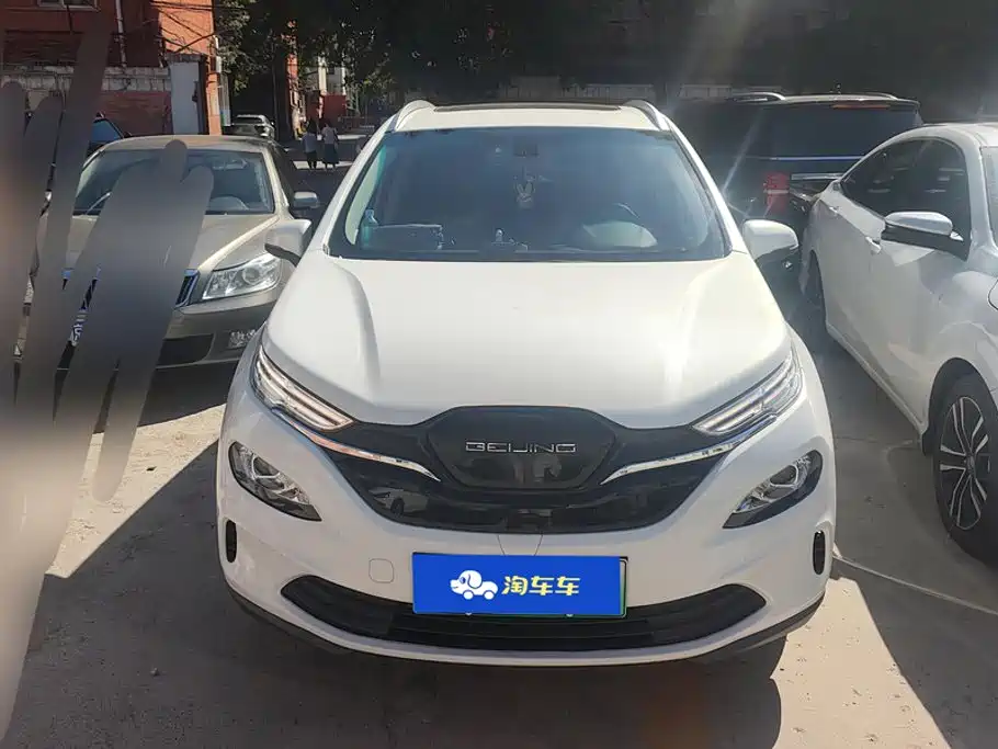 BAIC EX3 — миниатюра 2