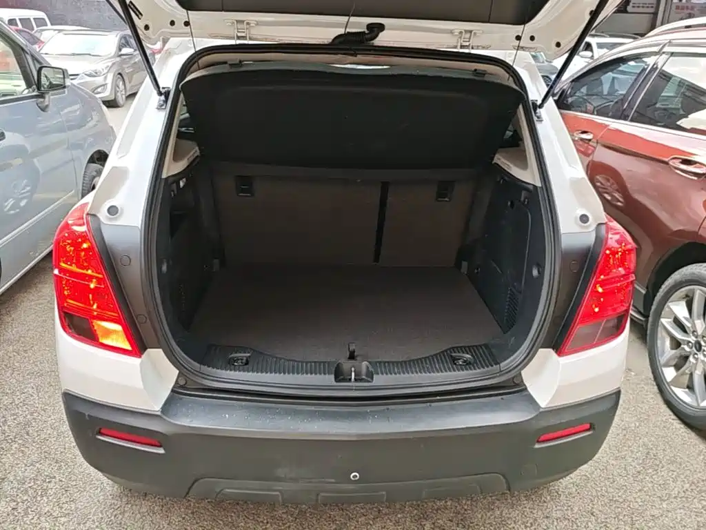 Chevrolet Trax — миниатюра 19