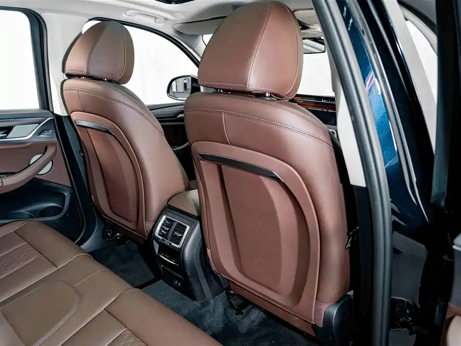BMW X3 — миниатюра 21