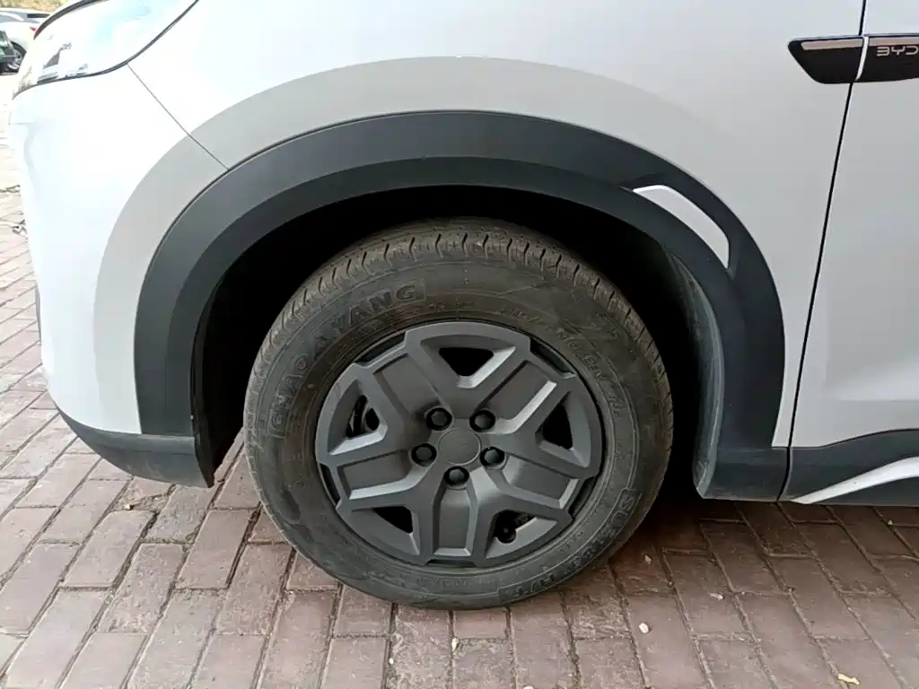 BYD Yuan UP — миниатюра 23