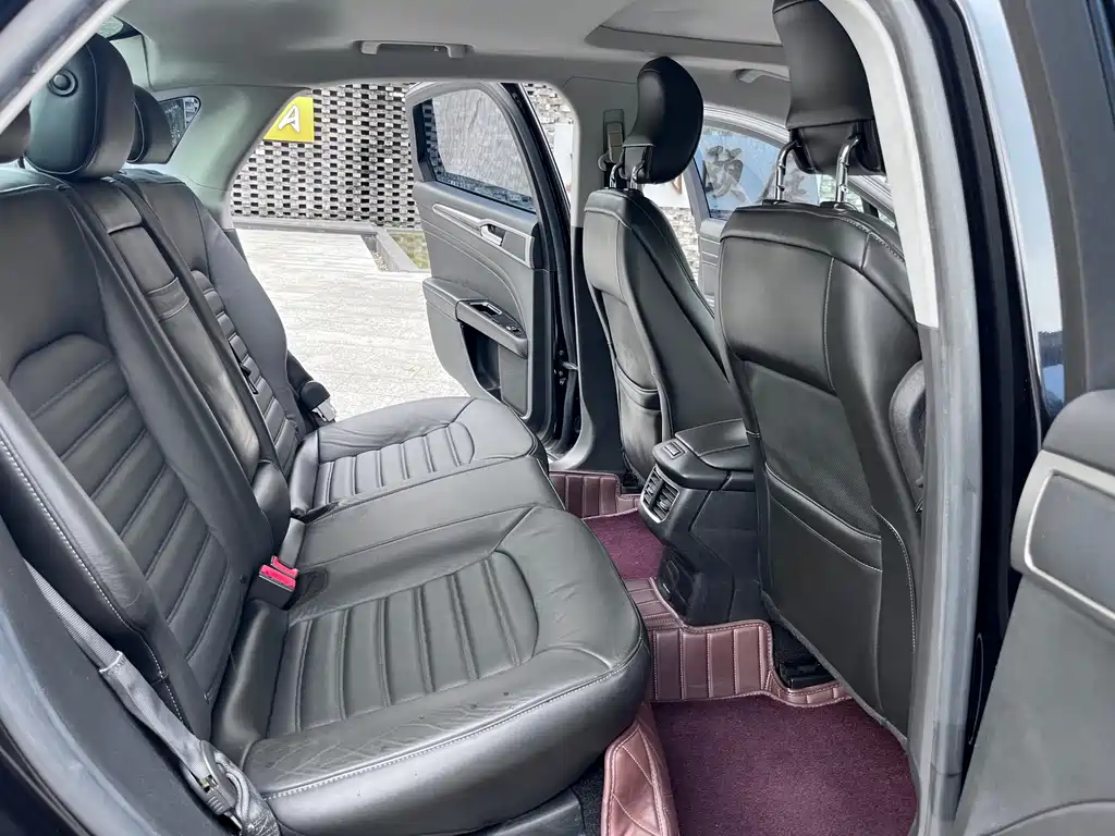 Ford Mondeo — миниатюра 17