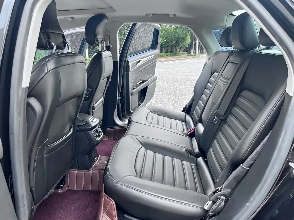 Ford Mondeo — миниатюра 16