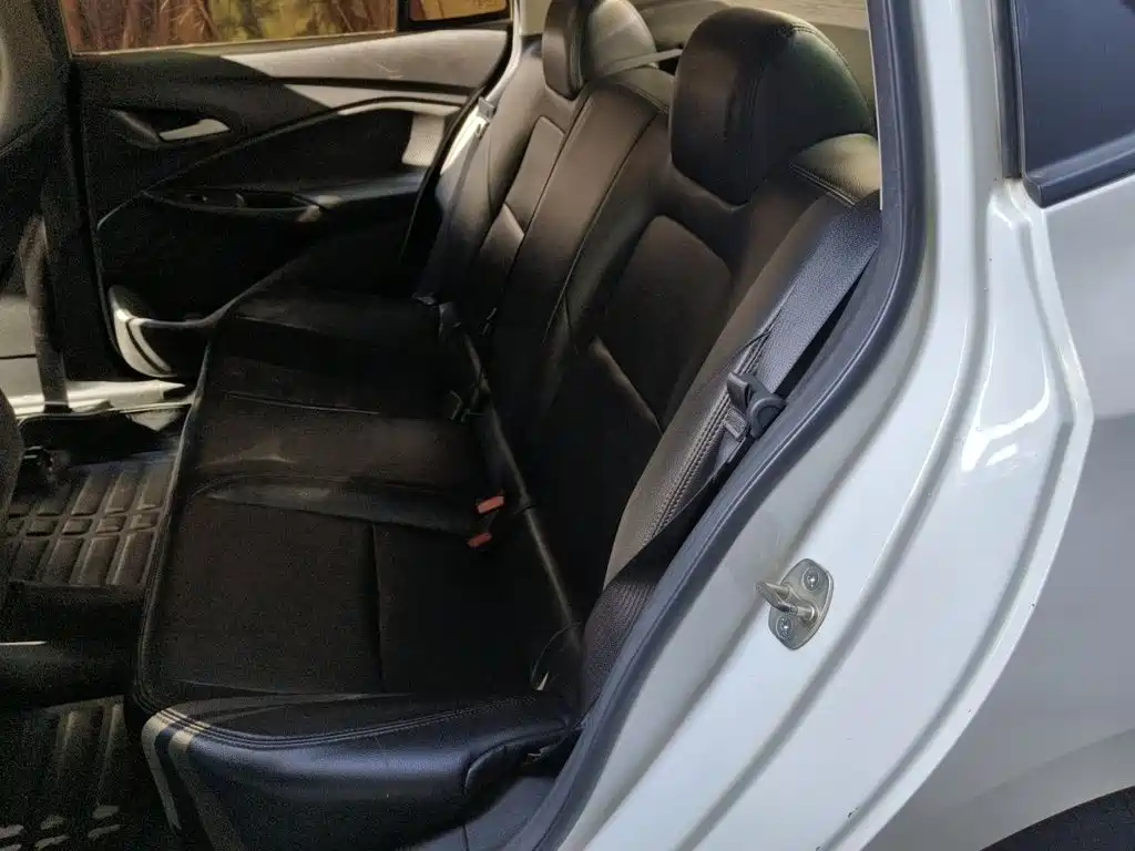 Chevrolet Cavalier — миниатюра 15