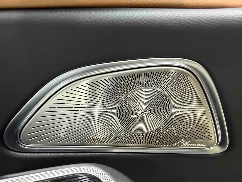 Mercedes-Benz E-Class — миниатюра 12
