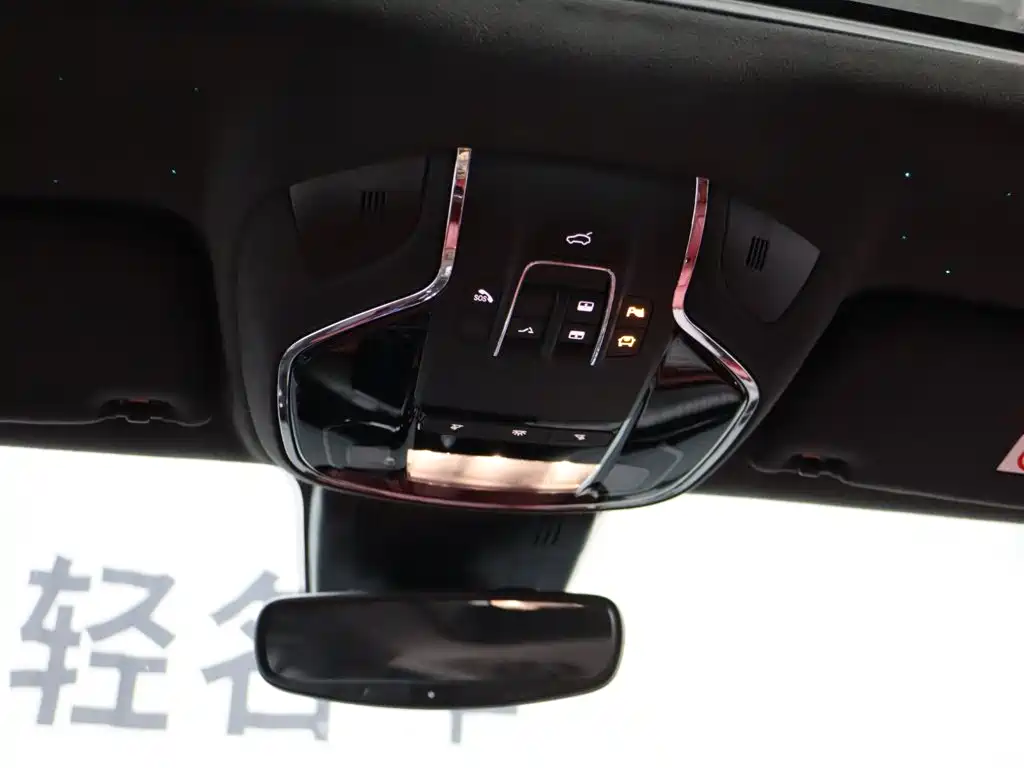 Maserati Quattroporte — миниатюра 20