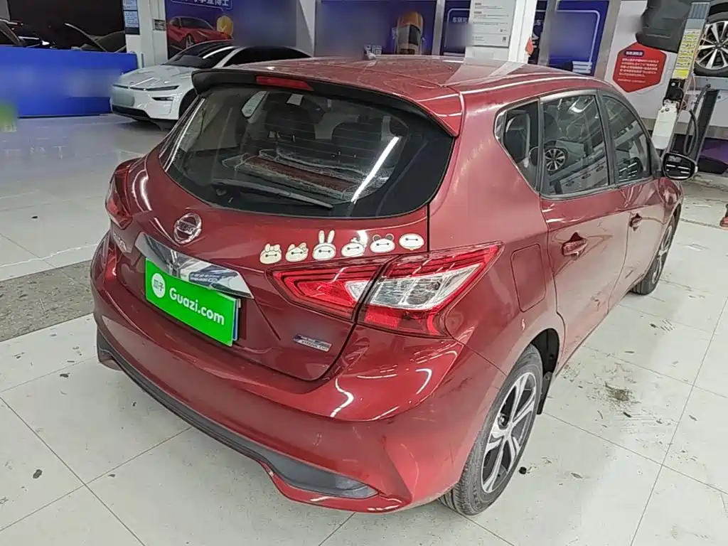 Nissan Tiida — миниатюра 7