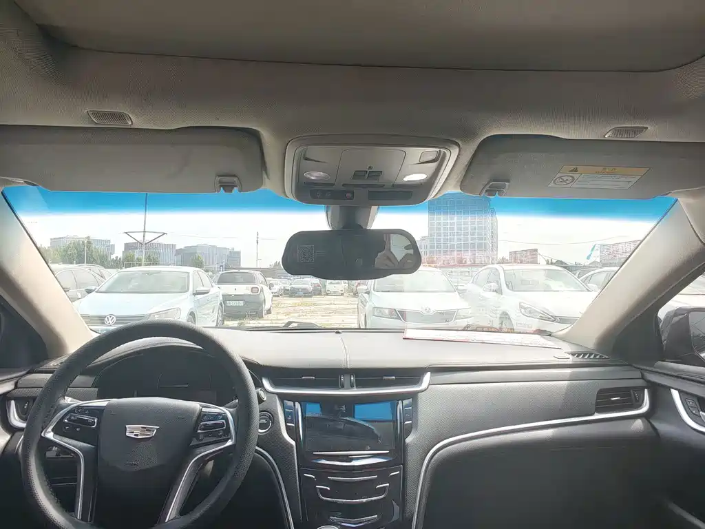 Cadillac XTS — миниатюра 6