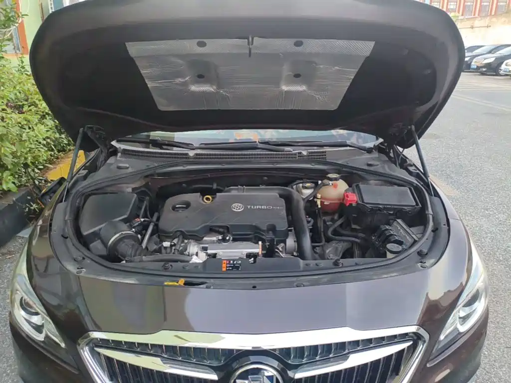 Buick LaCrosse — миниатюра 20