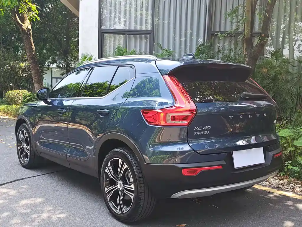 Volvo XC40 — миниатюра 4