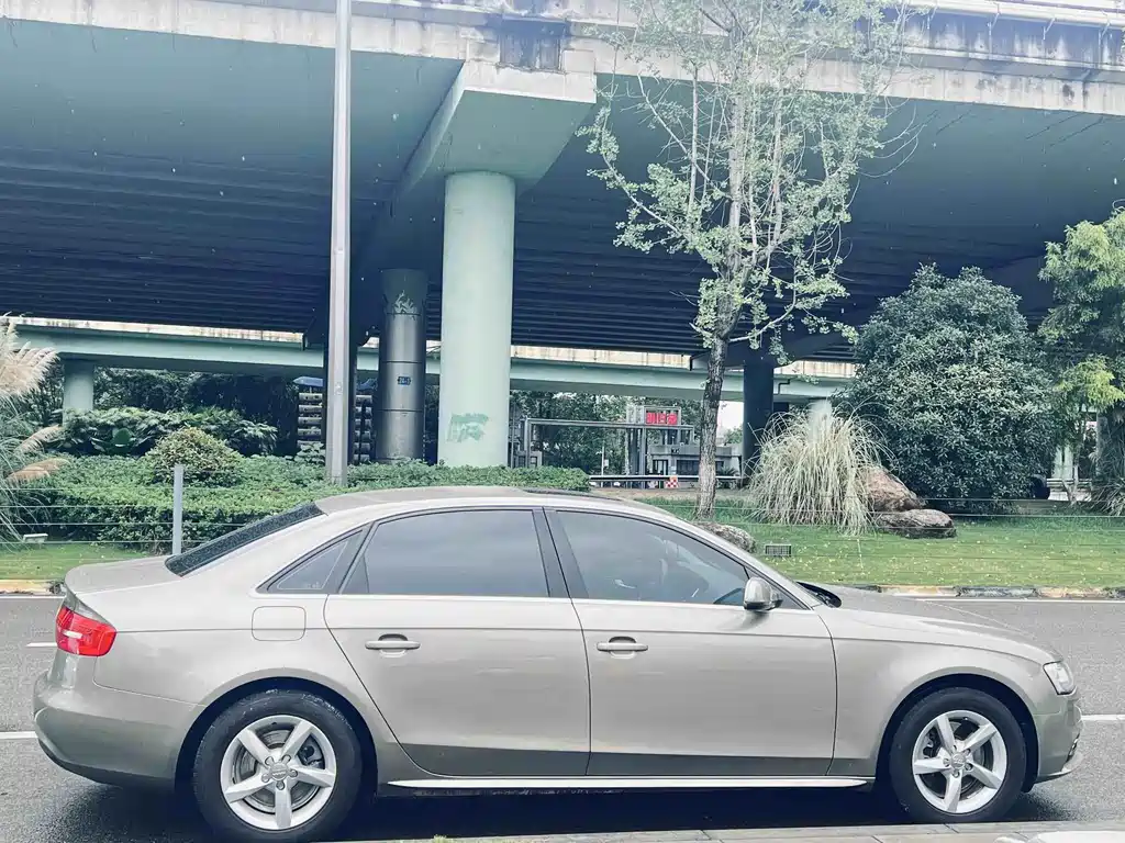 Audi A4L — миниатюра 15