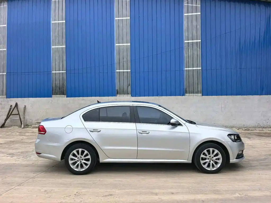 Volkswagen Lavida — миниатюра 3