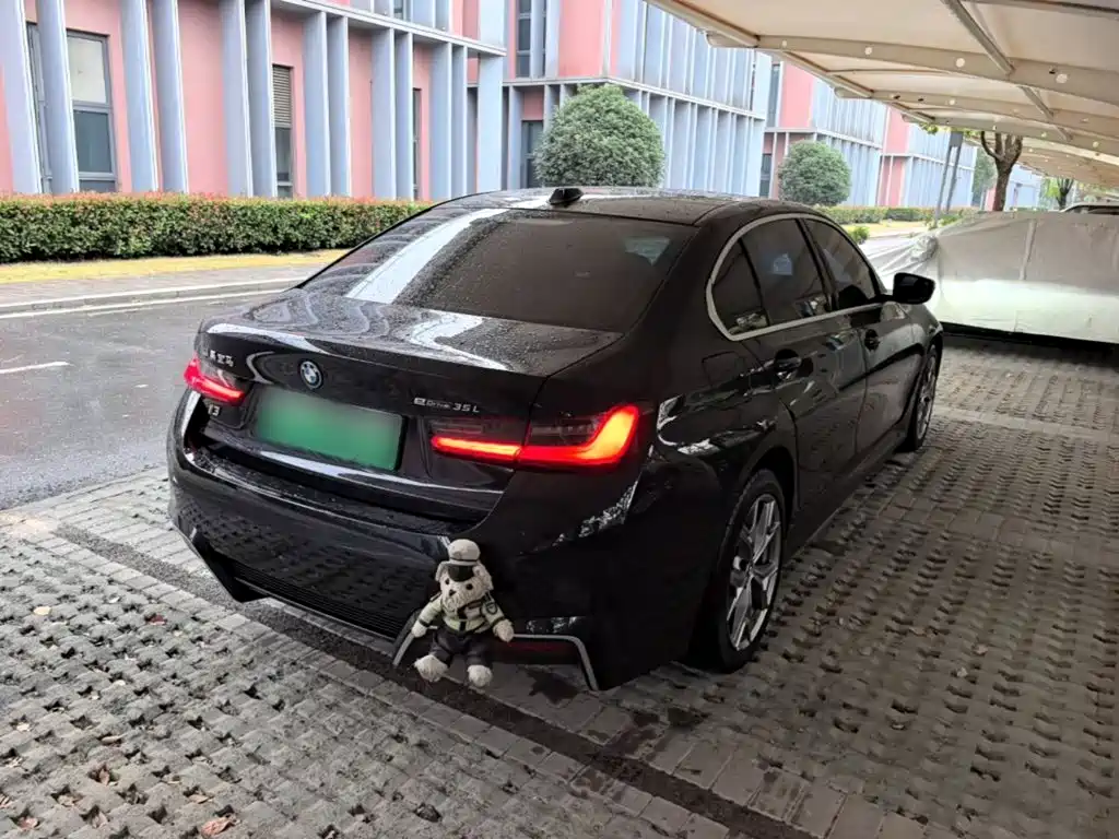 BMW i3 — миниатюра 7