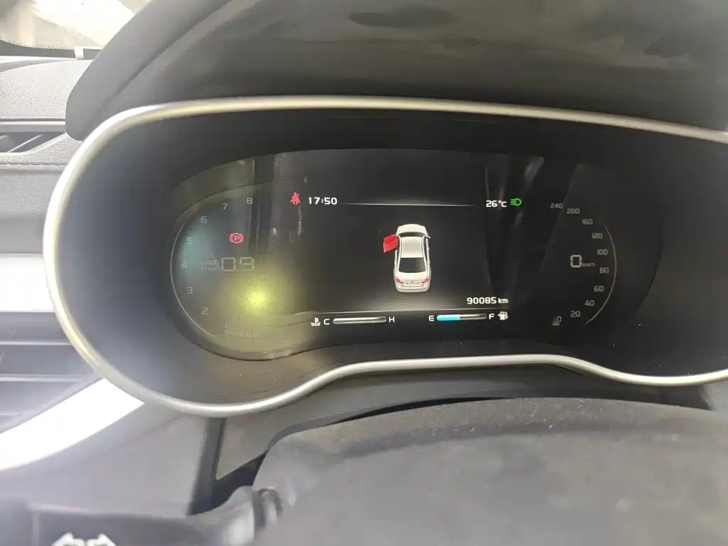 Geely Emgrand — миниатюра 7